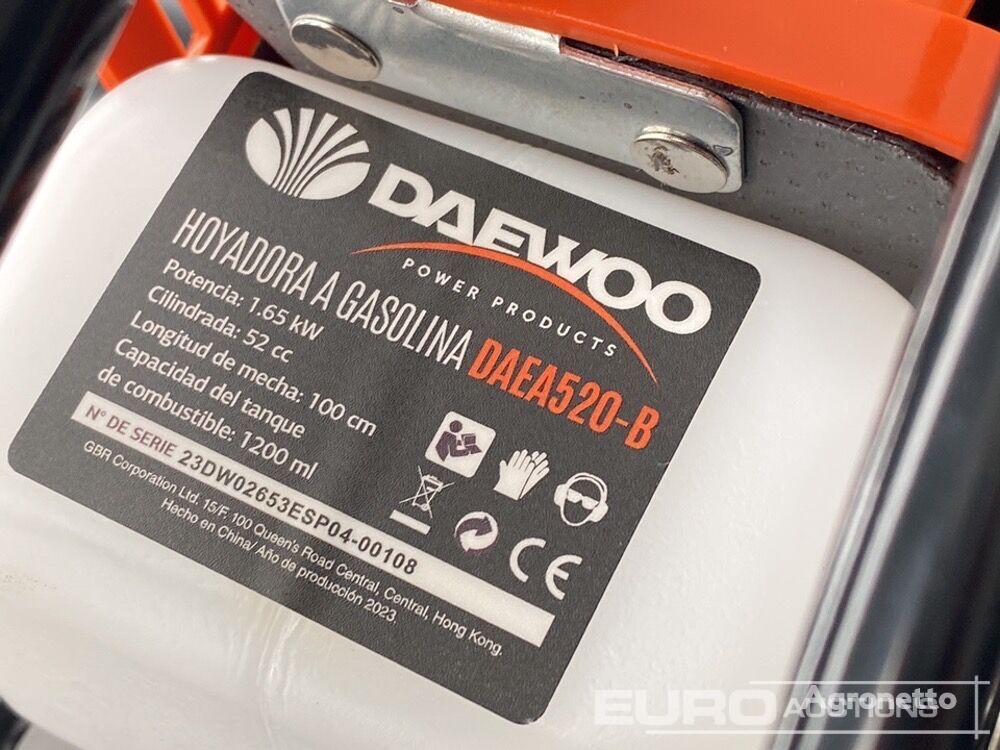 нови градинарска бушилка Daewoo DAEA520-B