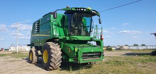 комбајн за жито John Deere T660