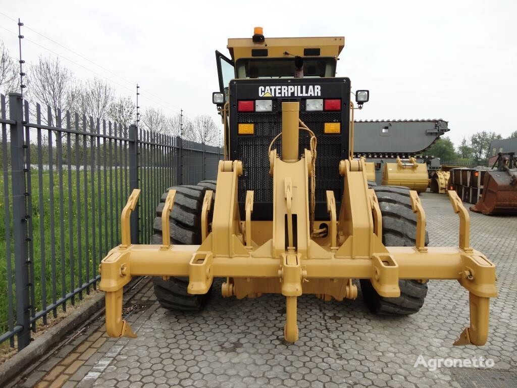 плуг Caterpillar ripper to fit Cat 140