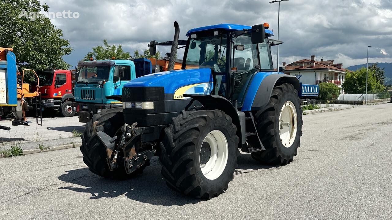 тркала трактор New Holland TM190