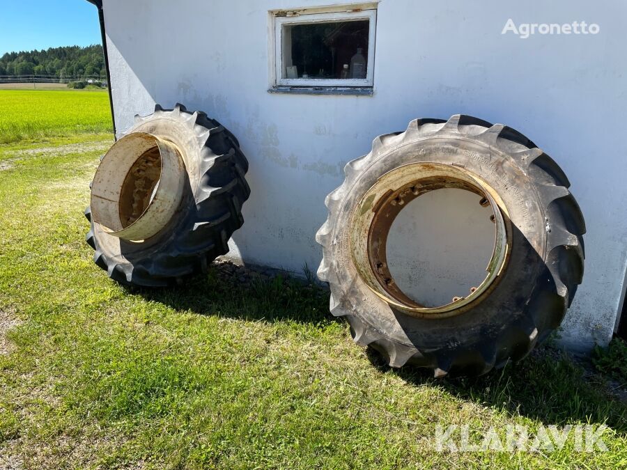 тркало Goodyear Dubbelmontage Goodyear 14,9R28